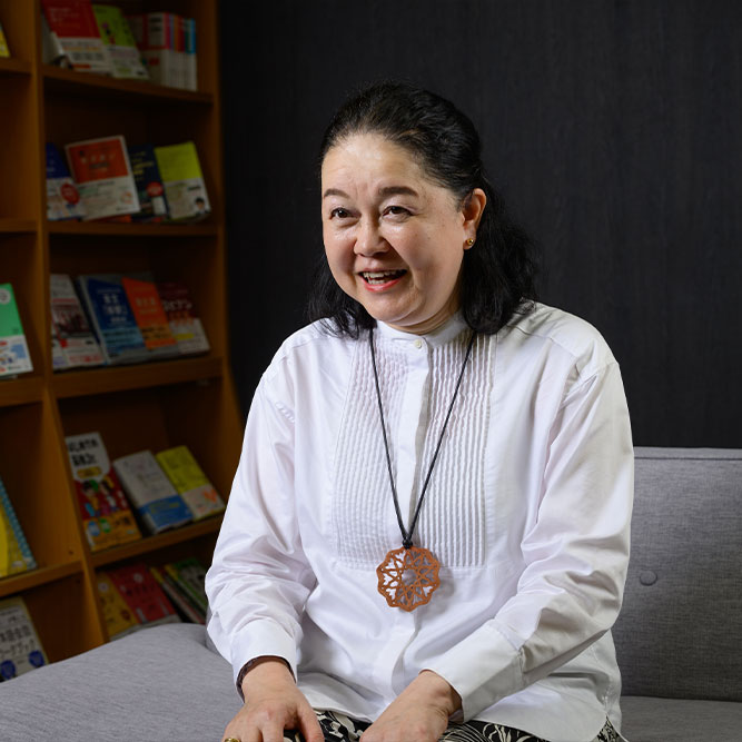 公認会計士　Hさん